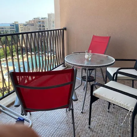 Super With Great Views شقة
